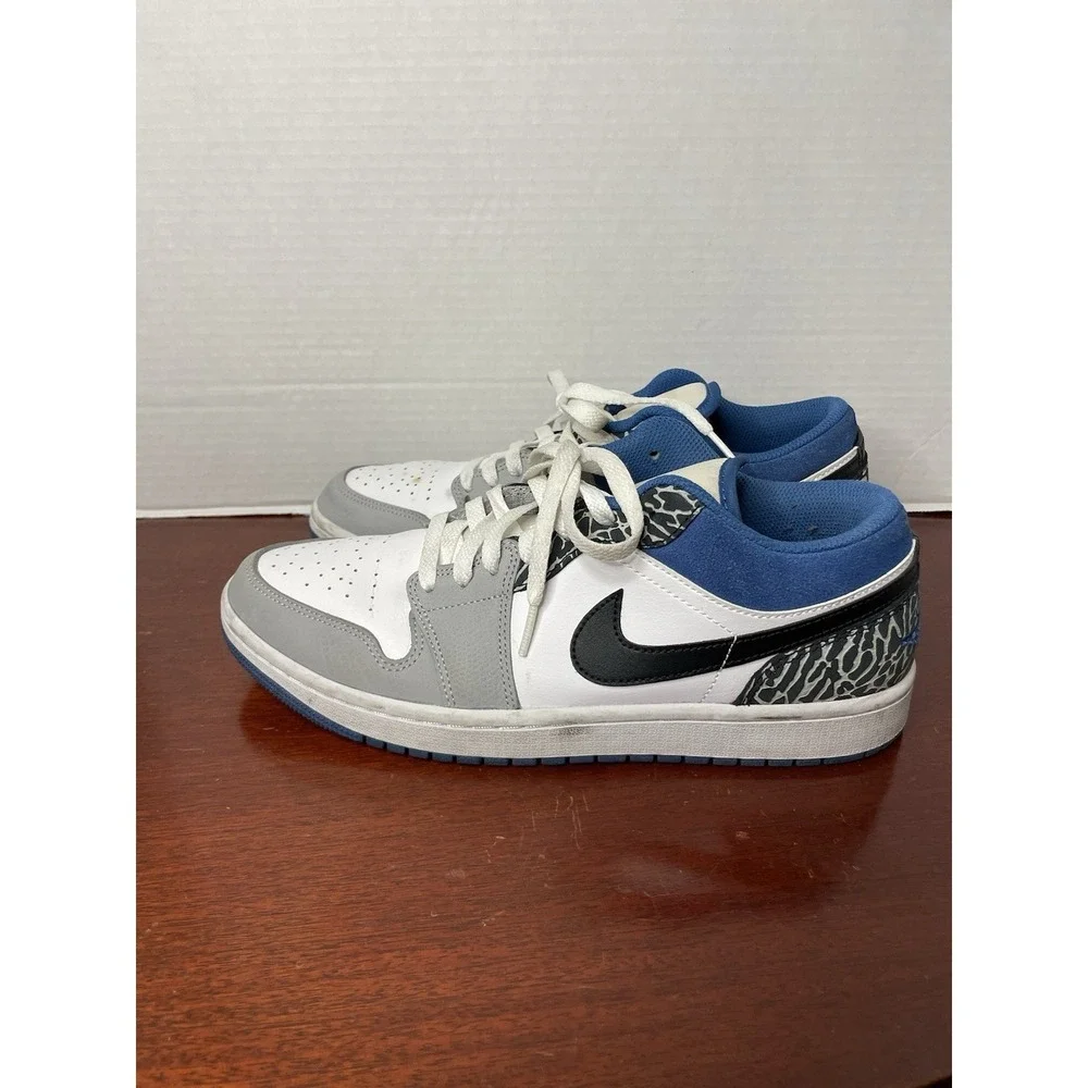 Air Jordan 1 Low SE True Blue Sneakers White Grey Black DM1199-140 Size 9.5 - Picture 4 of 10